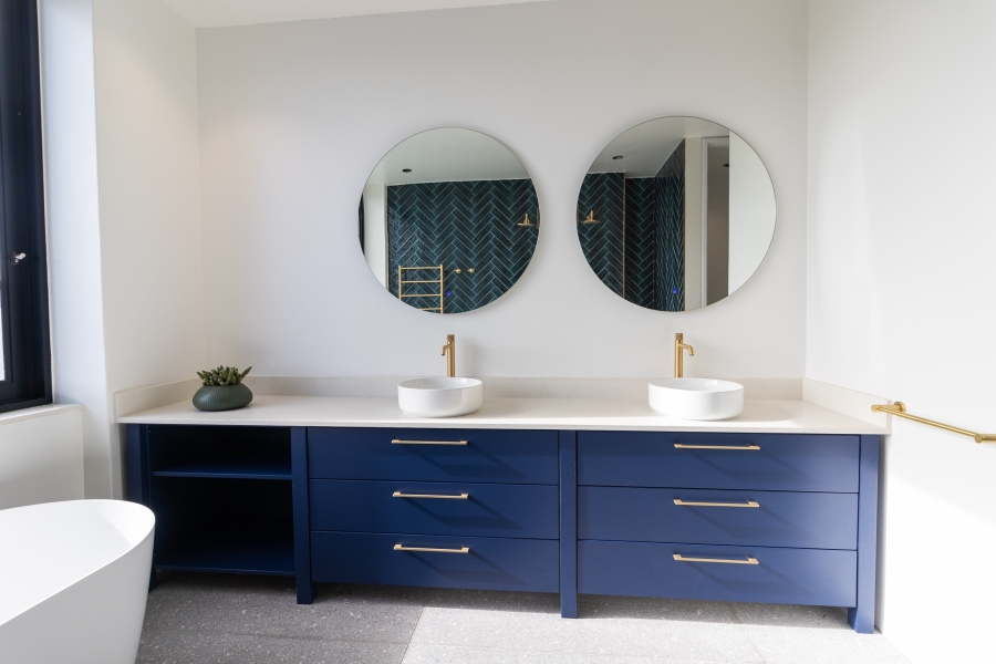 6 Bedroom Property for Sale in Yzerfontein Western Cape